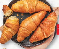 Croissant cu unt proaspăt copt 55 g