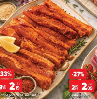 Carrefour la Piață Piept de porc cu os, marinat, picant per 100 g