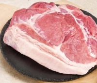 Spată de porc pentru gătit per 100 g