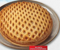 Plăcintă cu șuncă și brânză proaspăt coaptă 240 g