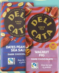 Delicata Ciocolată neagră cu aromă de curmale și sare de mare / cu smochine și nuci caramelizate / c