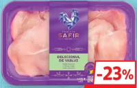 Familia Safir Piept Pui Dezosat Feliat